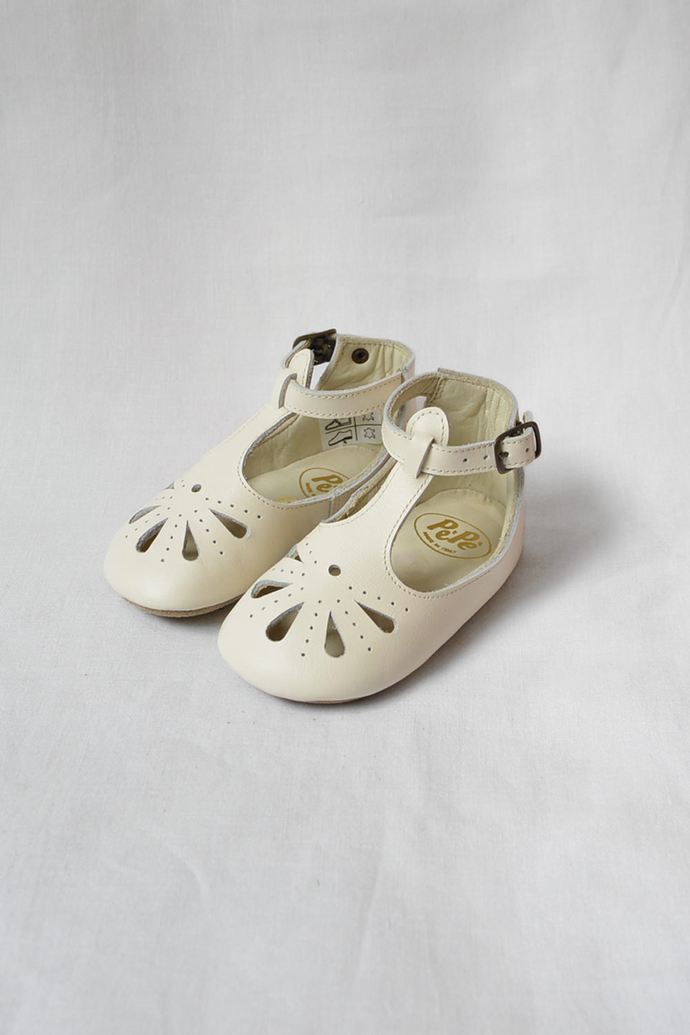 PePe / ぺぺ, Baby Shoes 0450 Mary Jane - Cream Top画像
