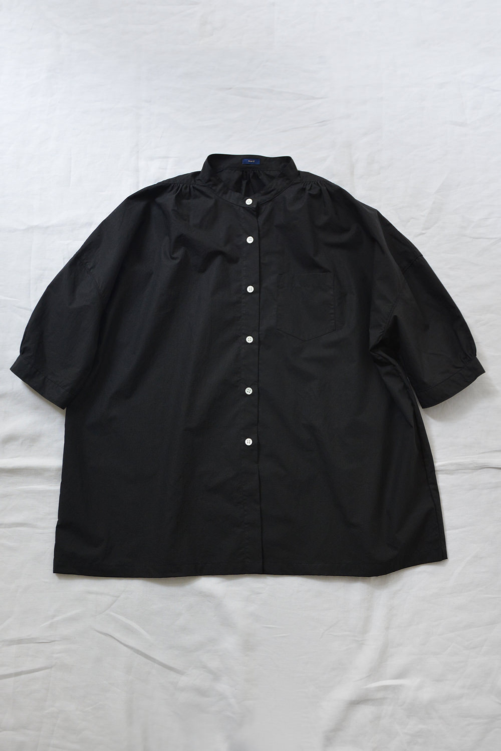 MAKIE / マキエ、Button Down Shirt Ada - Black　Top画像