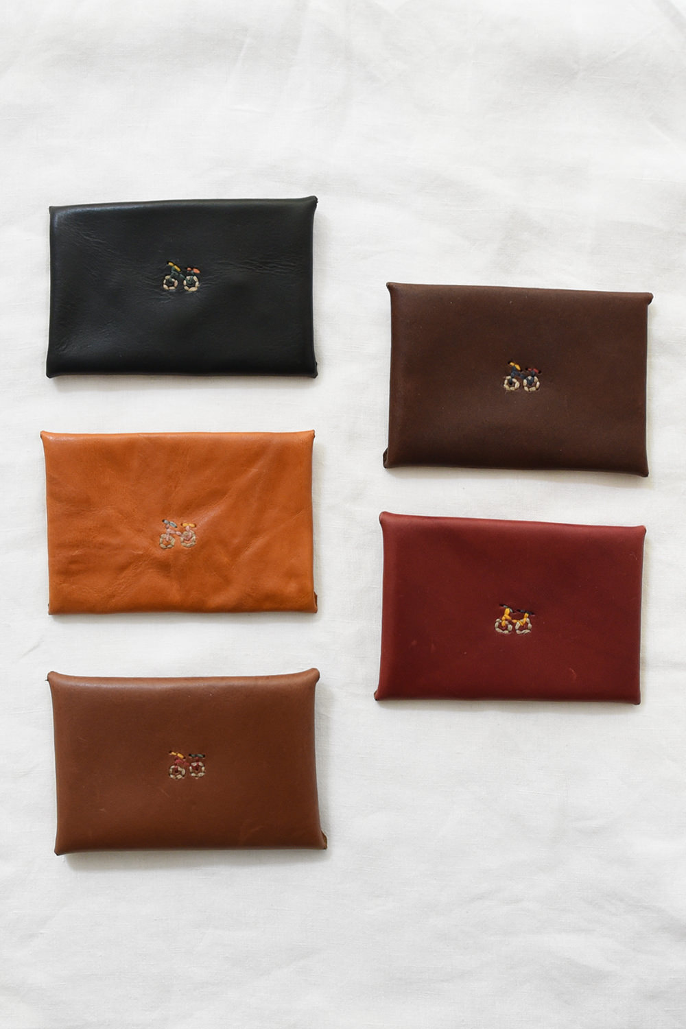 Henri、アンリ、leather goods、handcrafted leather、ハンドクラフト、made in Itary、ハンドメイド、手作り、handmade、カードケース、card case