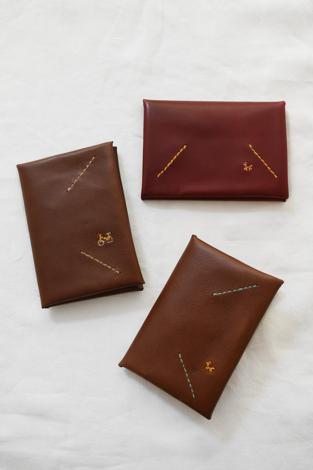 Henri、アンリ、leather goods、handcrafted leather、ハンドクラフト、made in Itary、ハンドメイド、手作り、handmade、カードケース、card case