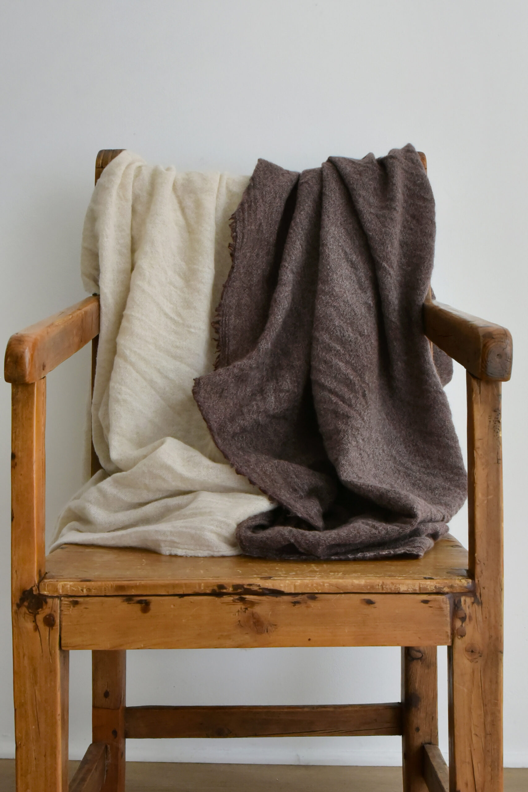 album fi famiglia、アルバムディファミリア、made in Italy、stole、ストール、cashmere stole、カシミヤストール、winter items、冬小物