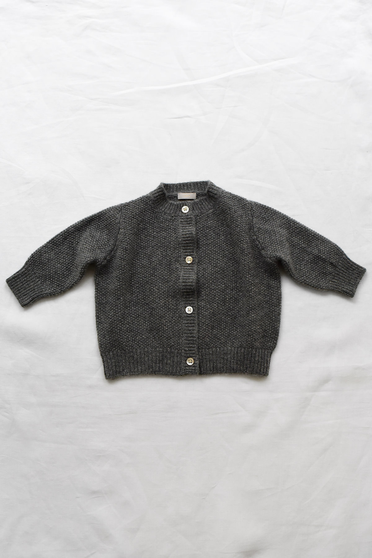 makie、マキエ、makie home、マキエホーム、kids cardigan、キッズカーディガン、baby's gift、出産祝い、cashmere cardigan、カシミアカーディガン、OEKO-TEX® STANDARD 100認証済