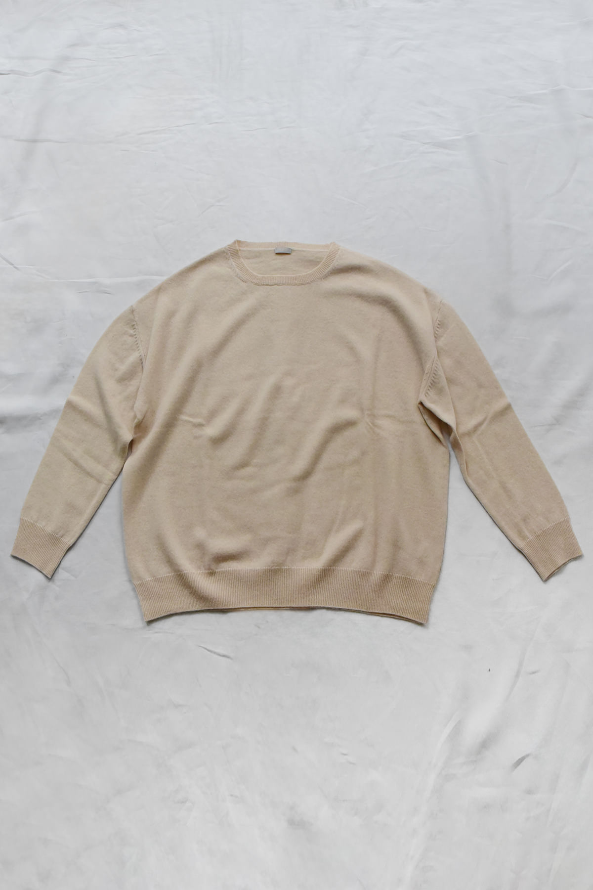 makie、マキエ、マキエホーム、カシミアセーター、cashmere sweater、クルーネック、crew neck sweater、カシミアアイテム