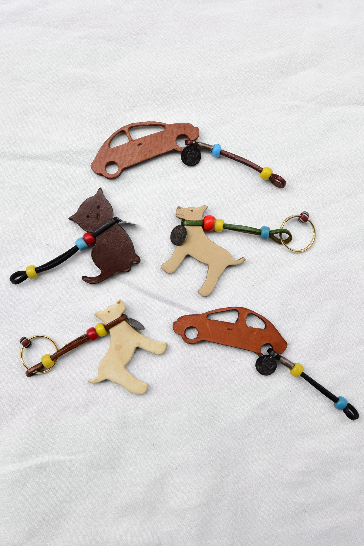 Henry Cuir、アンリクイール、leather goods、handcrafted leather、ハンドクラフト、made in Itary、ハンドメイド、手作り、handmade、キーチェーン、key chain