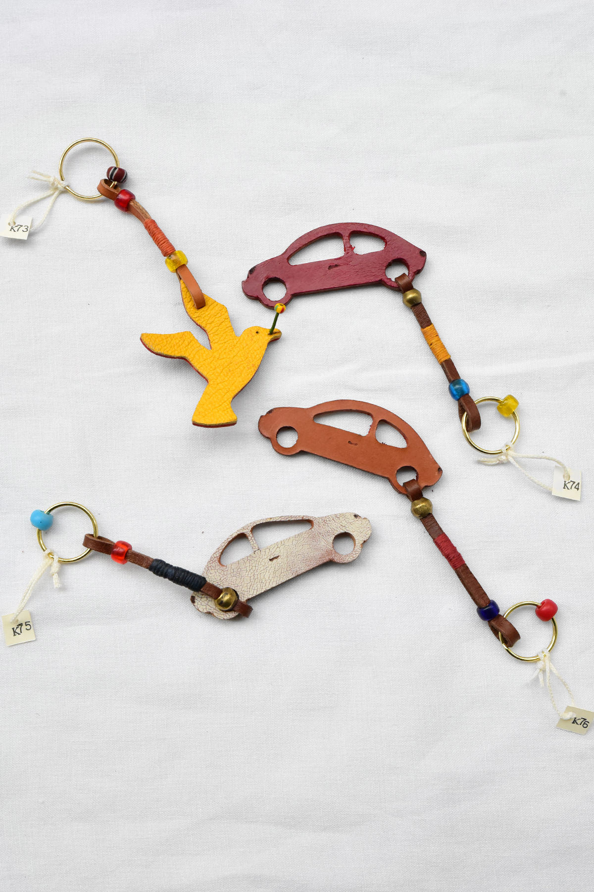 Henri、アンリ、leather goods、handcrafted leather、ハンドクラフト、made in Itary、ハンドメイド、手作り、handmade、キーチェーン、key chain