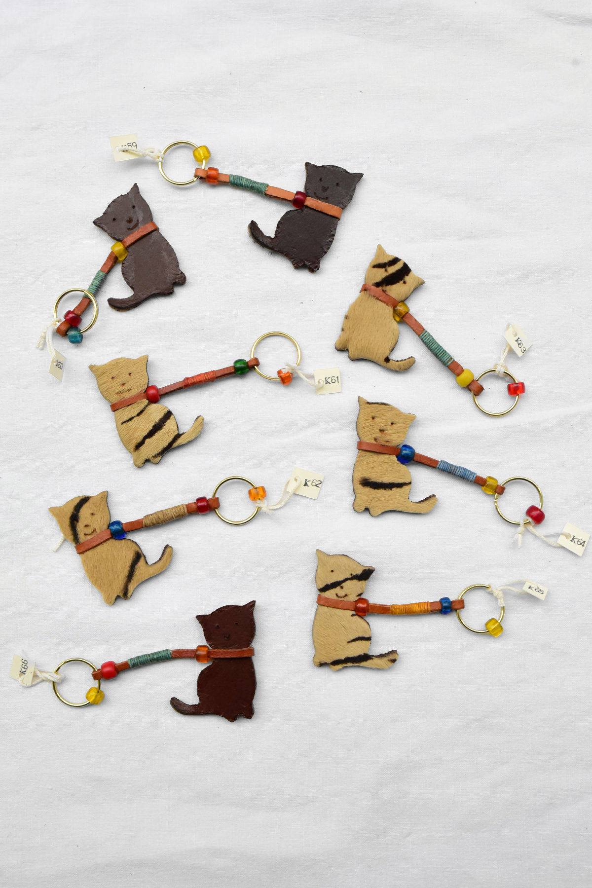 Henri、アンリ、leather goods、handcrafted leather、ハンドクラフト、made in Itary、ハンドメイド、手作り、handmade、キーチェーン、key chain