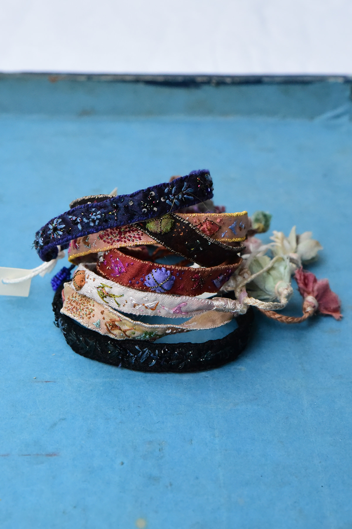 Antonia Rossi、アントニア・ロッシ、イタリア、made in Italy、ハンドメイド、handmade、ブレスレット、bracelet、アクセサリー、Accessories、Antique、Beads Bracelet 刺繍