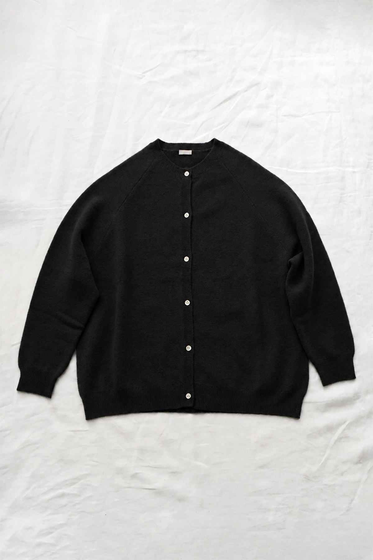 makie、マキエ、マキエホーム、カシミアカーディガン、cashmere cardigan、カシミアアイテム