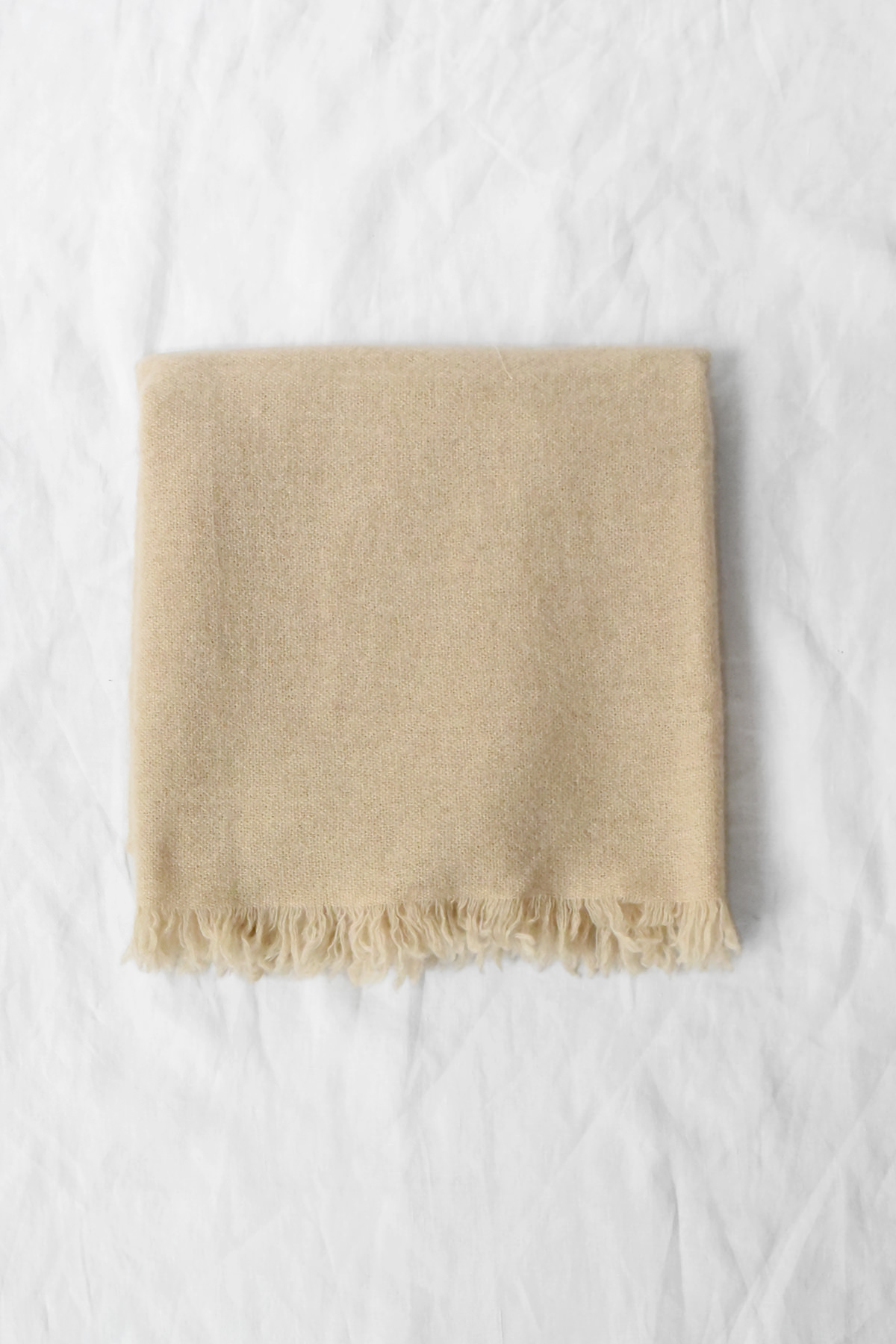 felted 100% cashmere scarf in cream カシミアスカーフ