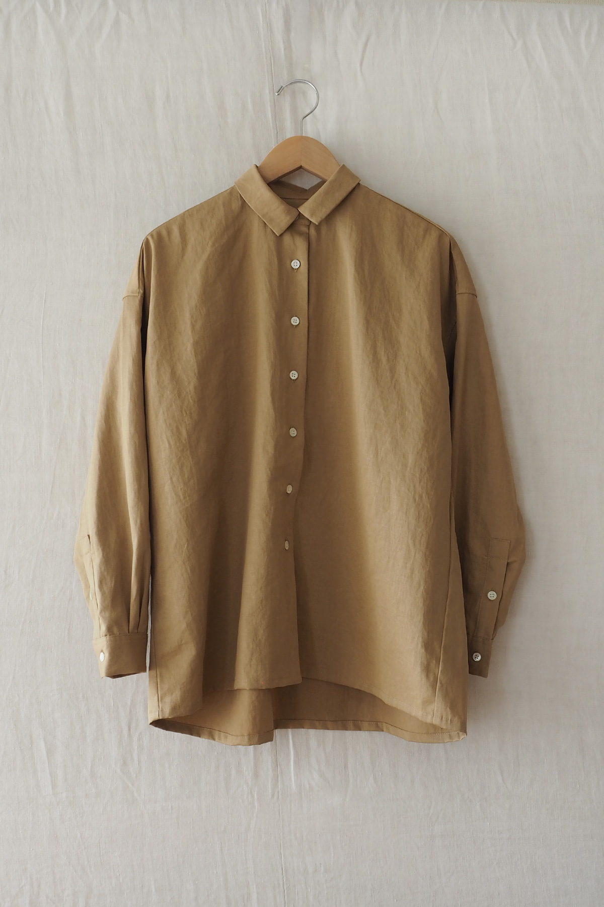 コットンリネン 長袖シャツ Beige|Makié